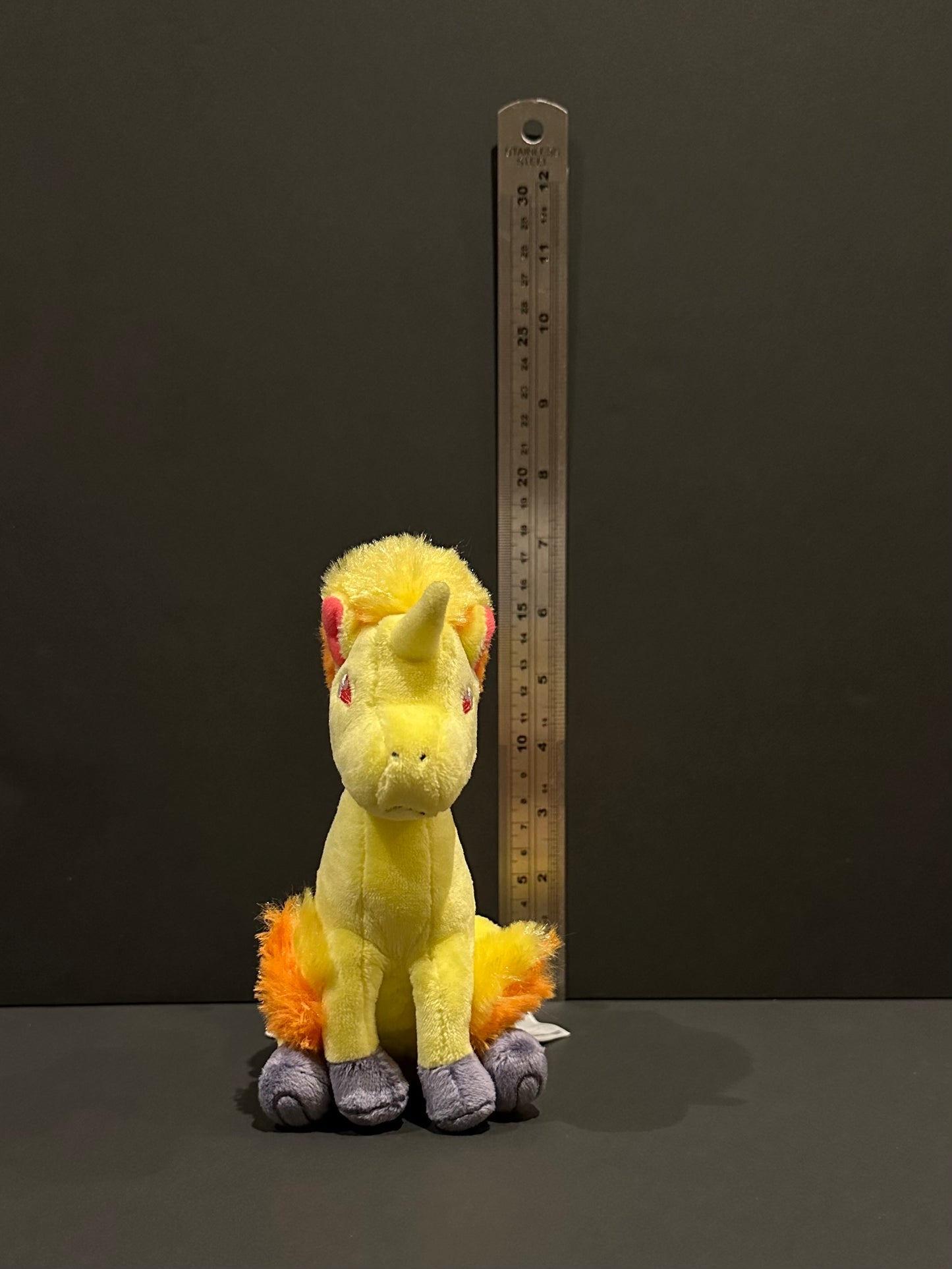 Rapidash (Pokemon Fit)