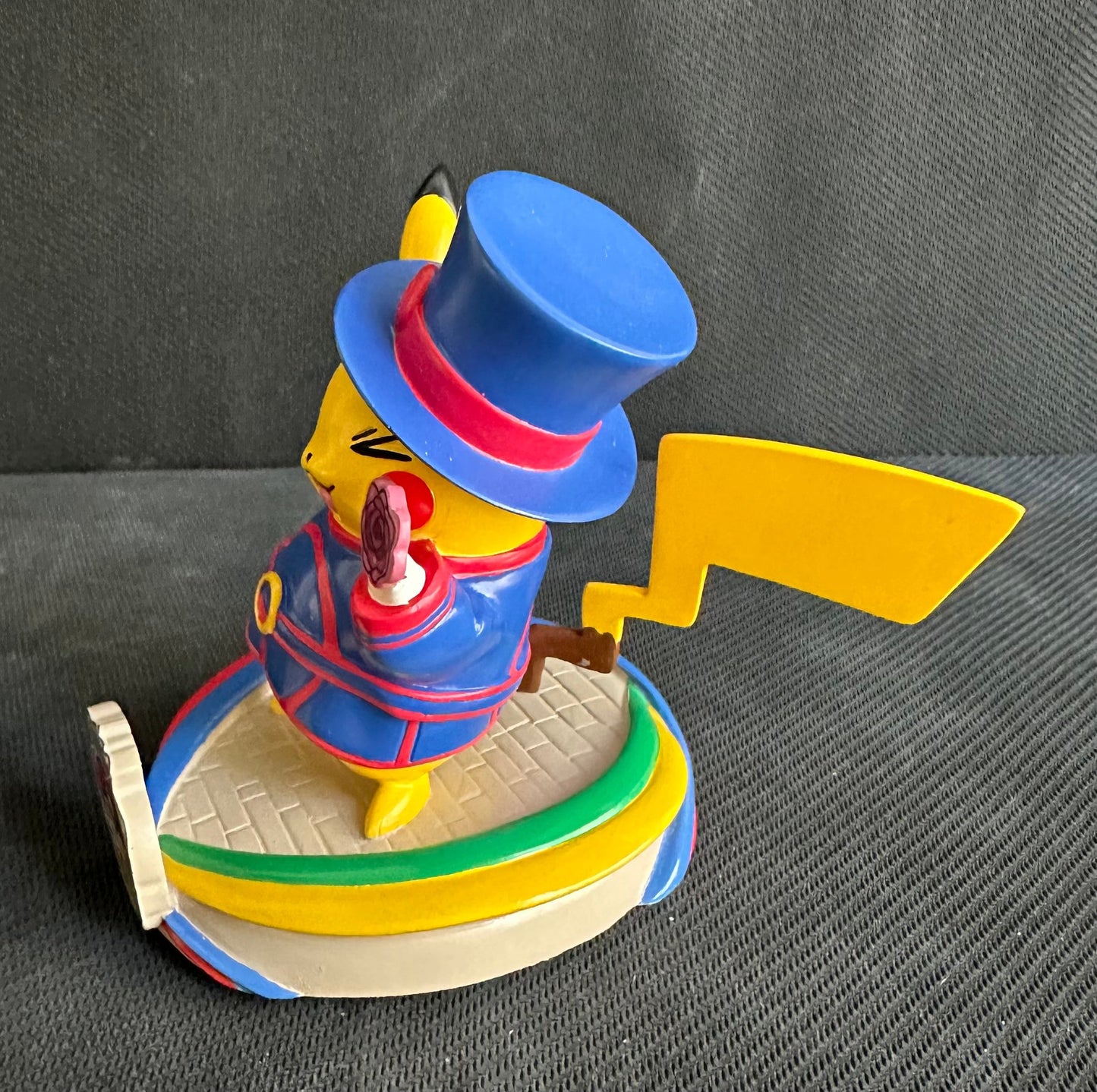 Pikachu Statue Worlds ‘22