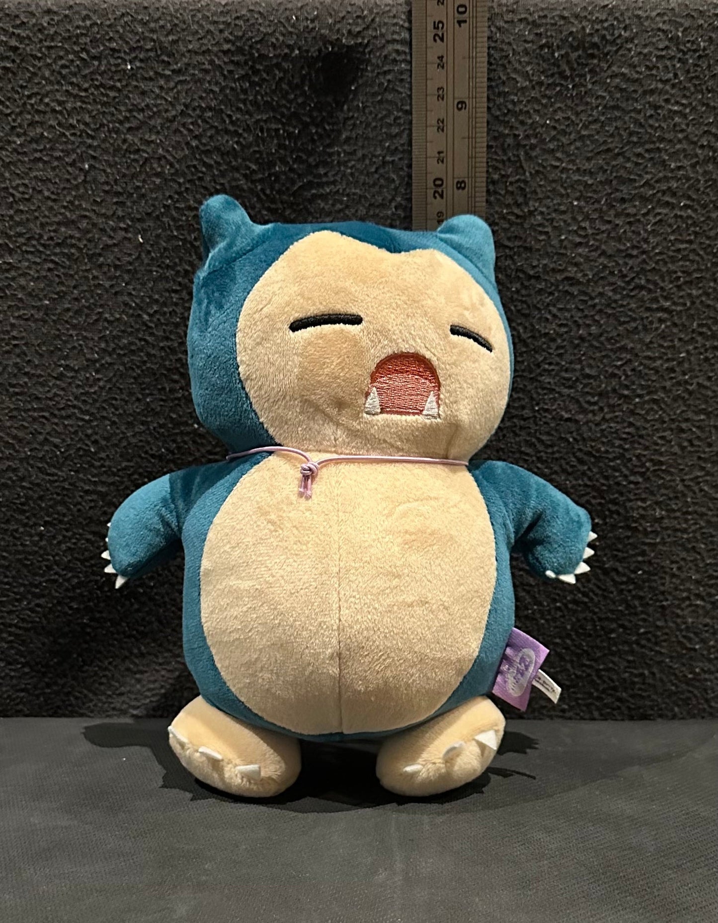 Snorlax (Pokémon Center) sleeping plush
