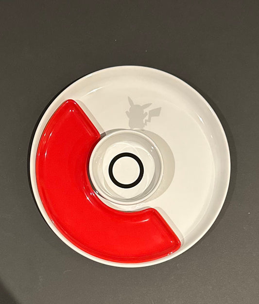 Le Creuset Pokeball tableware set