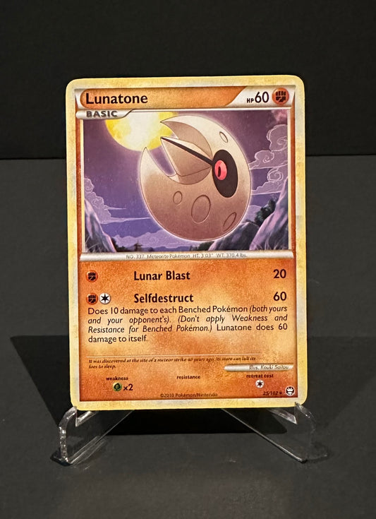 TCG Single: Lunatone - Triumphant