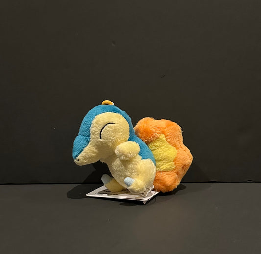 Cyndaquil plush w/carabiner