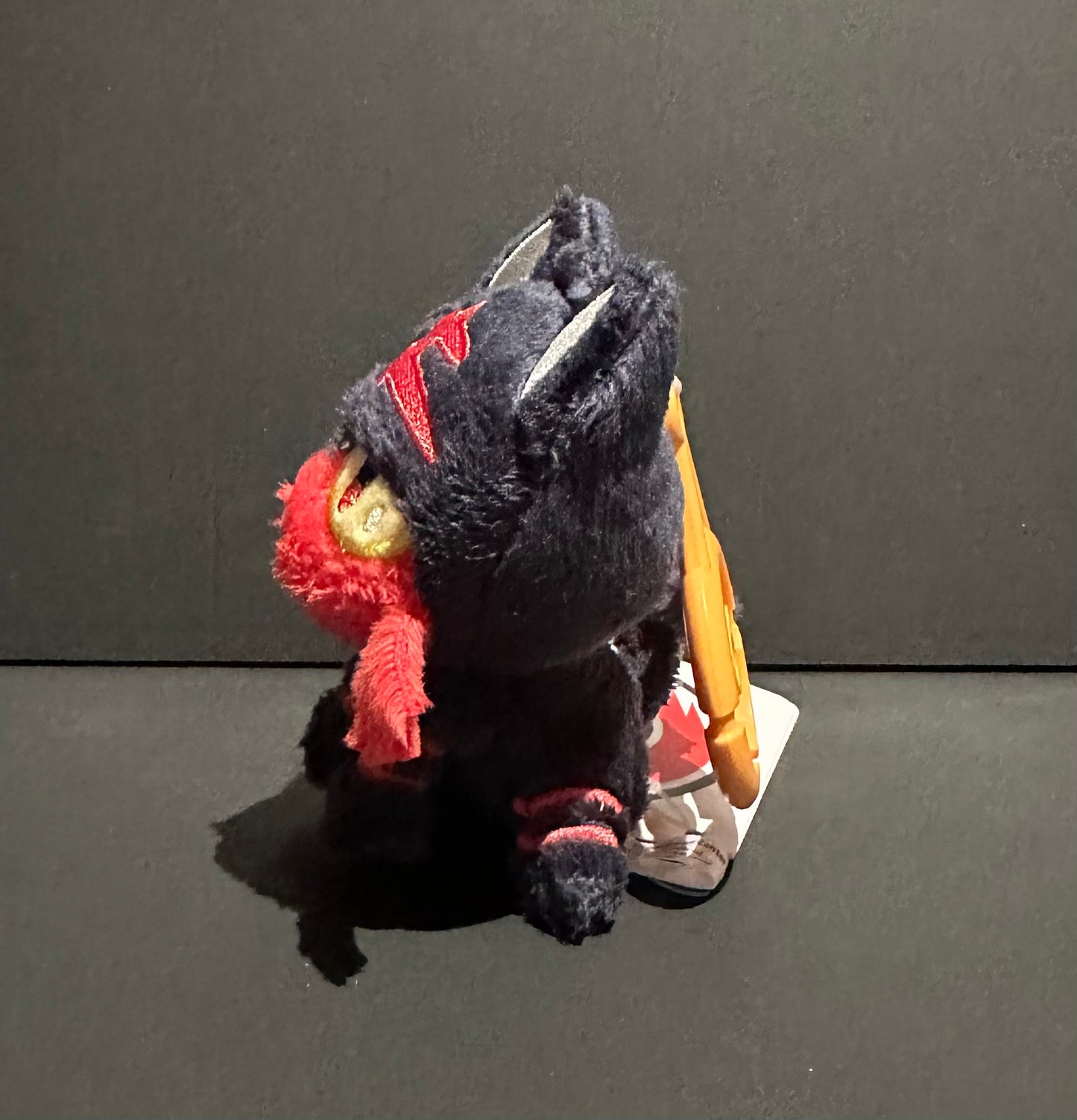 Litten plush w/carabiner