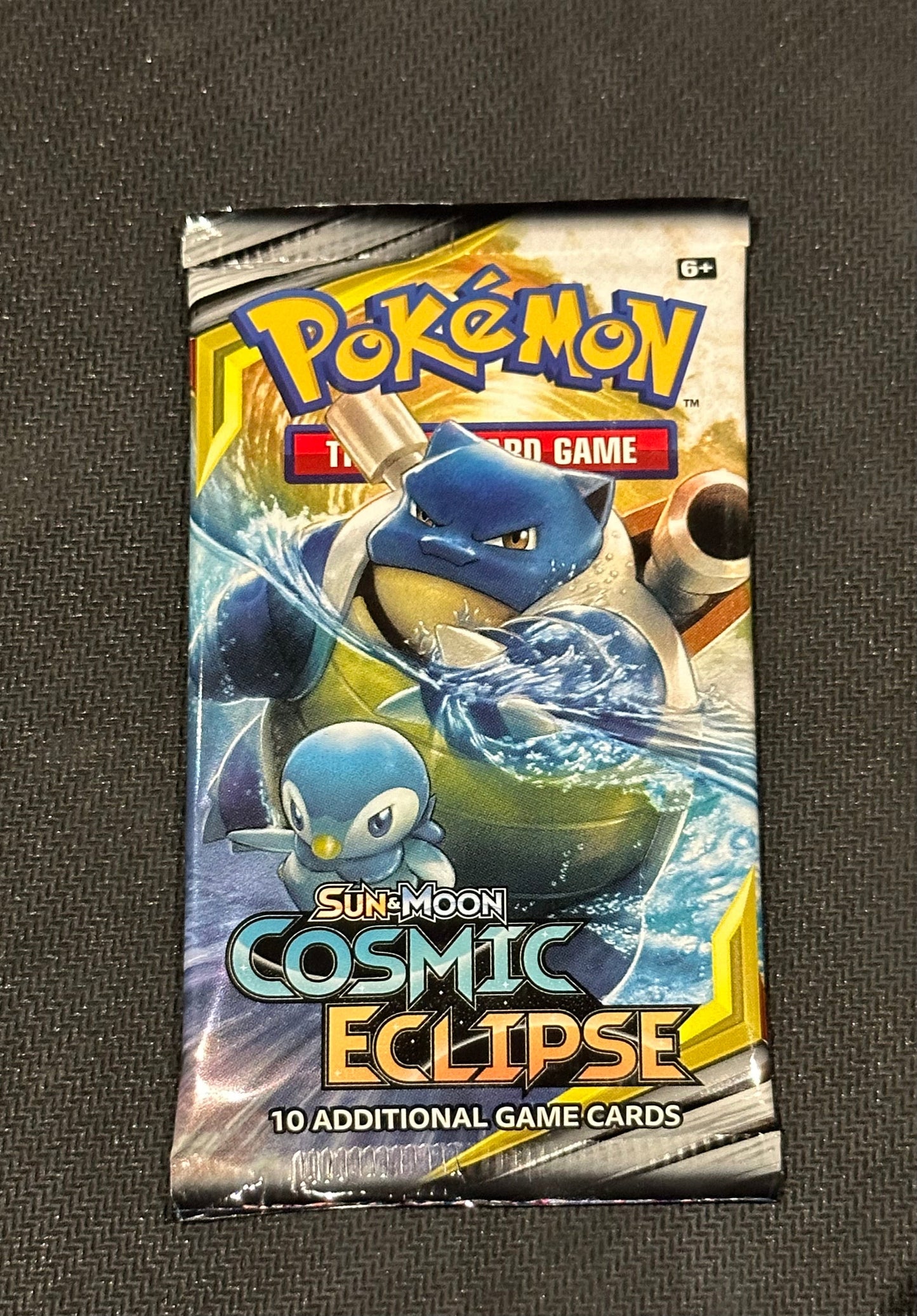 Sun & Moon: Cosmic Eclipse booster pack