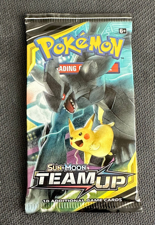 Sun & Moon: Team Up booster pack